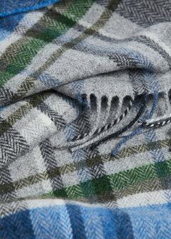 Foxford Lamswollen Sjaal Blue &amp; Grey Tartan