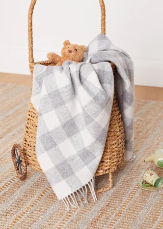 Foxford Lamswollen Babydeken Peral Grey Check